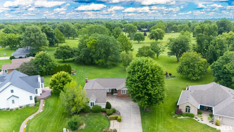 2 Winged Foot Drive, Pekin, IL 61554 - #3