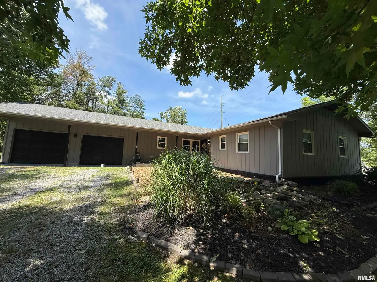 15 Pine Lane, Murphysboro, IL 62966 - #1