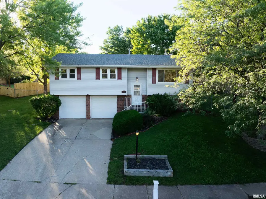1315 W Queens Court Road, Peoria, IL 61614 - #3