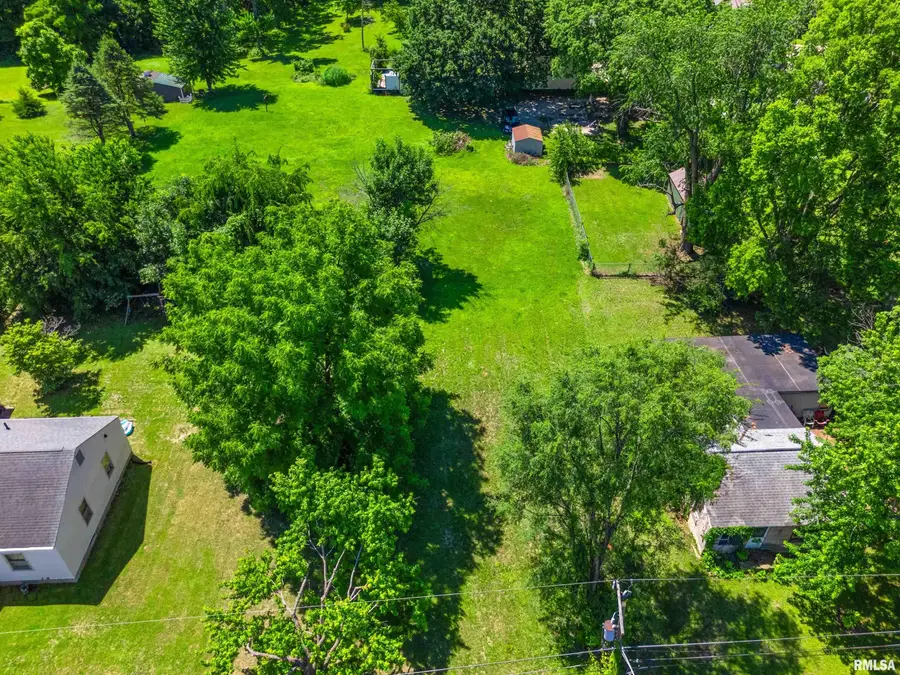 302 Caroline Street, Creve Coeur, IL 61610 - #2