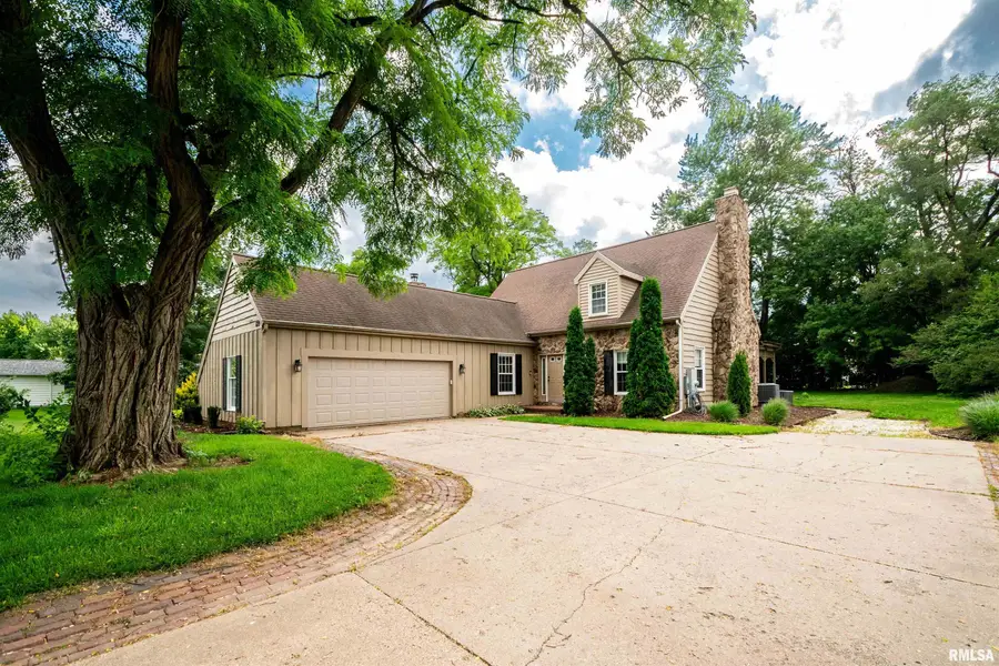 6729 N Mount Hawley Road, Peoria, IL 61614 - #2