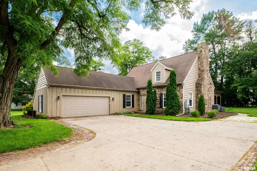 6729 N Mount Hawley Road, Peoria, IL 61614 - #3