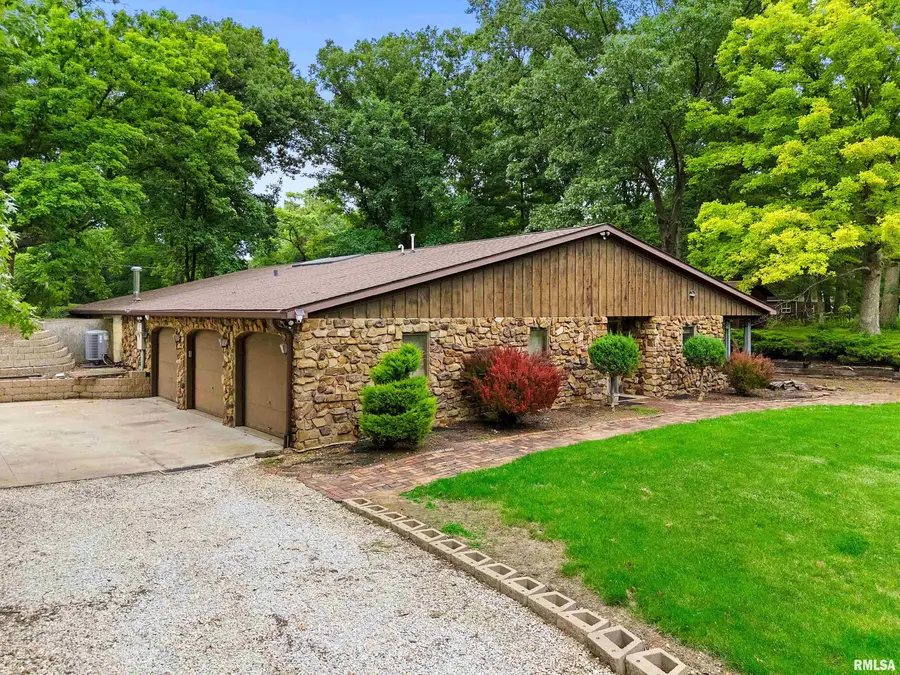 18812 N Twin Lakes Drive, Edelstein, IL 61526 - #3