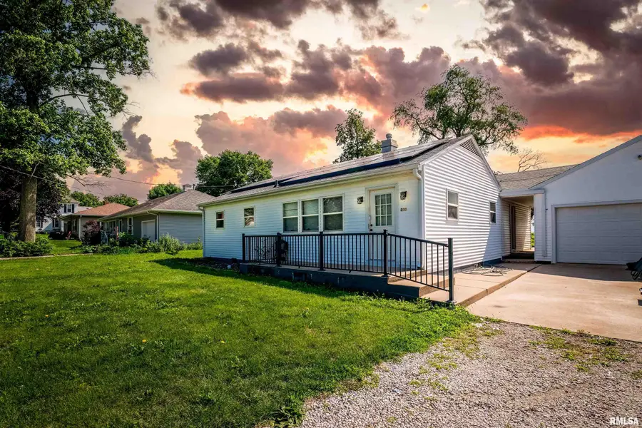 200 S Francis Street, Washburn, IL 61570 - #2