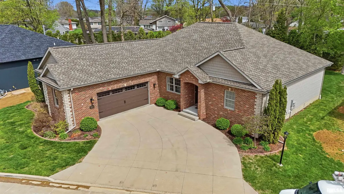 2717 W Woods Edge Drive, Peoria, IL 61614 - #1