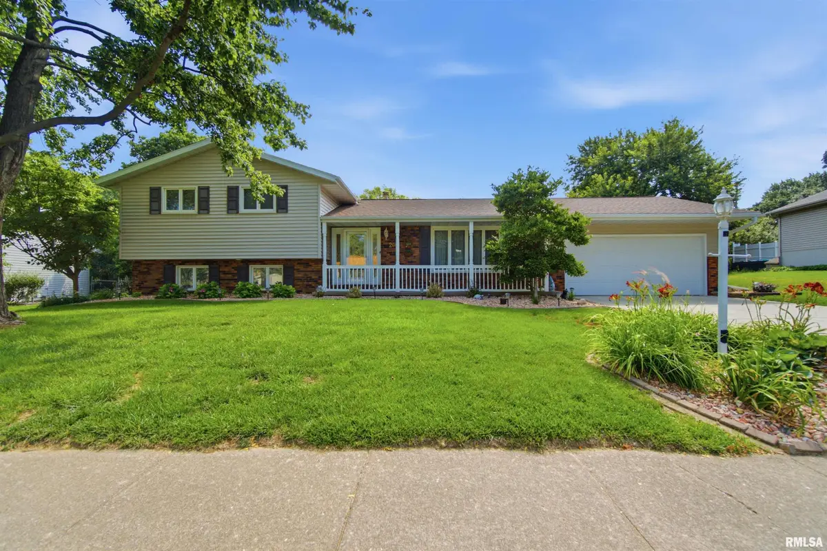 208 Barbara Parkway, Washington, IL 61571 - #1
