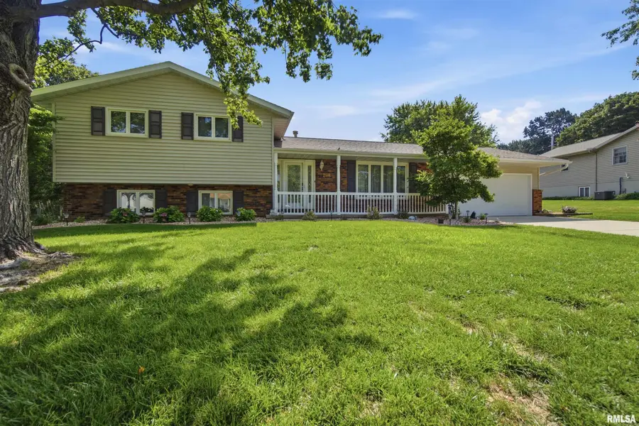 208 Barbara Parkway, Washington, IL 61571 - #2