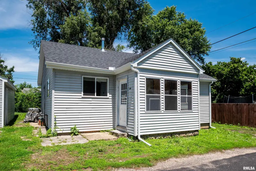 307 Midland Street, Pekin, IL 61554 - #2