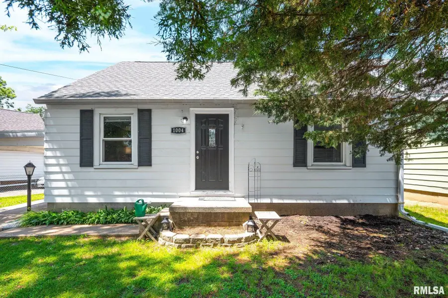 1004 Springfield Road, East Peoria, IL 61611 - #2