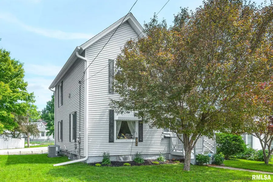 119 E Van Buren Street, Morton, IL 61550 - #2