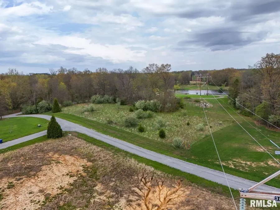 29 Castle Oaks Road, Pittsburg, IL 62974 - #3