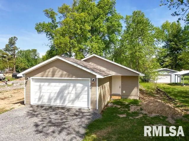 817 W Stotlar Street, Herrin, IL 62948 - #1