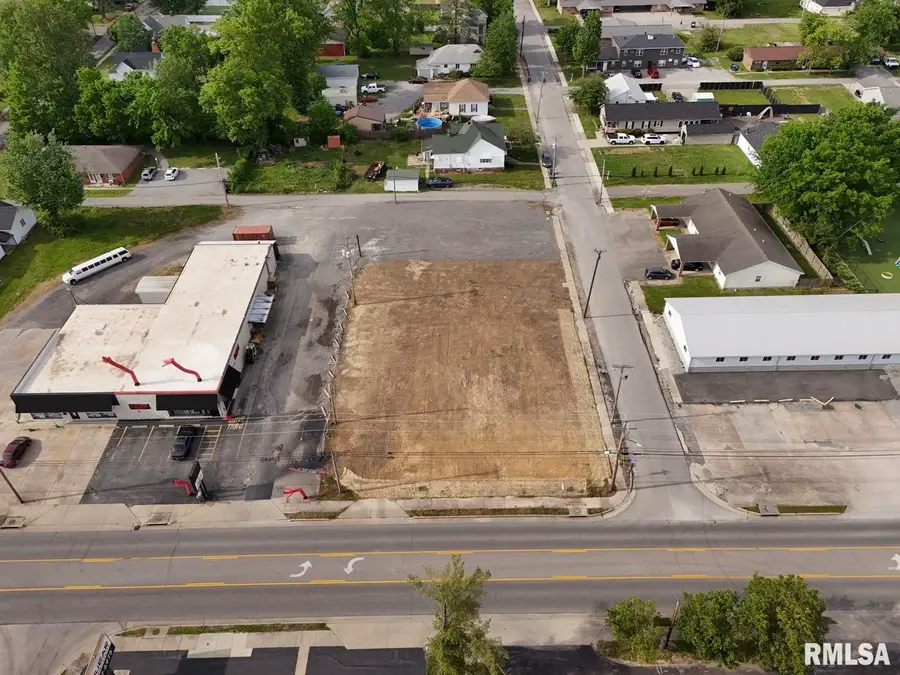 1100 W Main Street, Marion, IL 62959 - #2