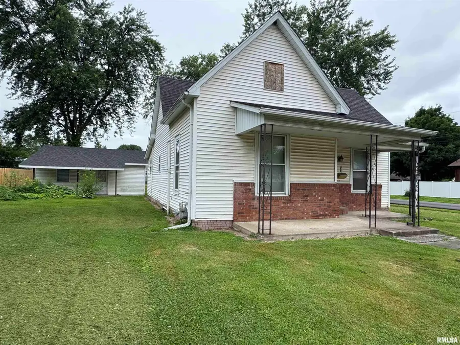 402 S Bentley Street, Marion, IL 62959 - #3
