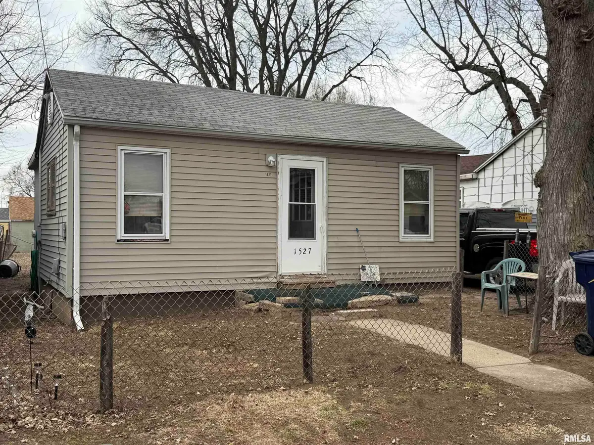 1527 Martin Drive, Pekin, IL 61554 - #1