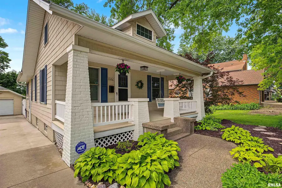 1512 E Glen Avenue, Peoria Heights, IL 61616 - #2