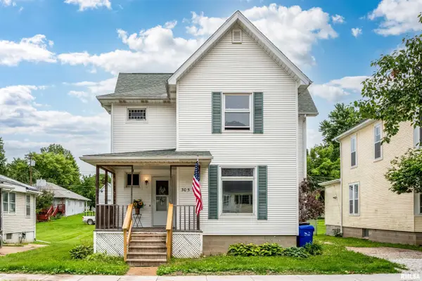 305 N Magnolia Street, Elmwood, IL 61529
