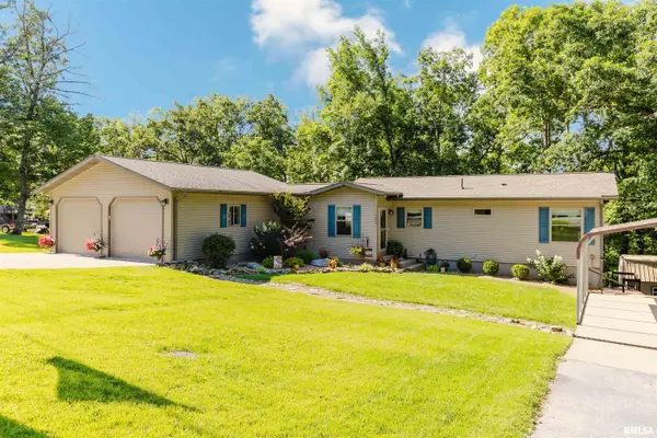1295 S Lakeshore Drive, Goreville, IL 62939