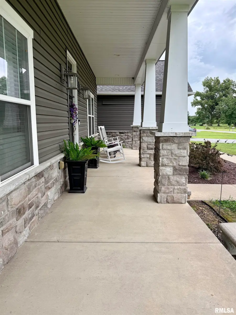 120 Quails Run Lane, Harrisburg, IL 62946 - #2