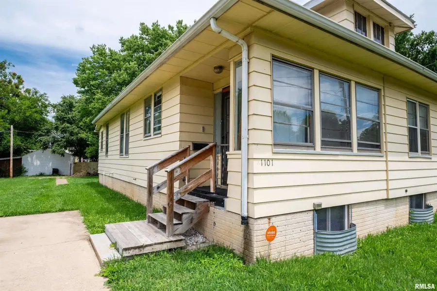 1101 E Willcox Avenue, Peoria, IL 61603 - #3
