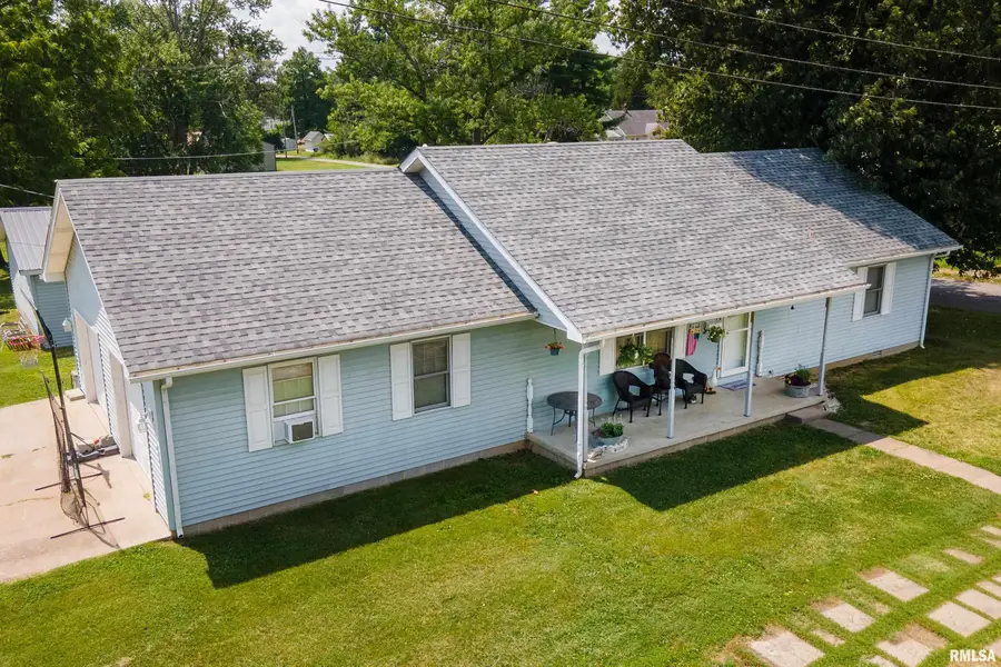 851 Panama Street, Eldorado, IL 62930 - #3