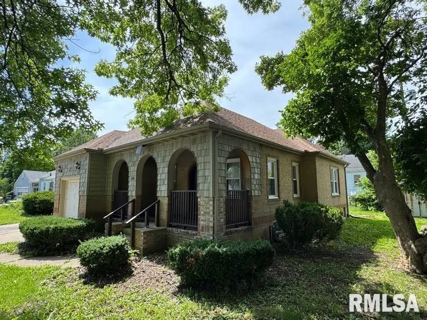 3404 Harmon Highway, Peoria, IL 61604 - #3