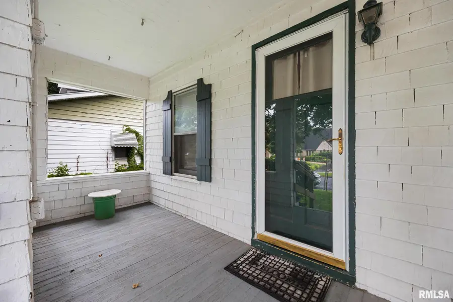 829 W Hanssler Place, Peoria, IL 61604 - #3