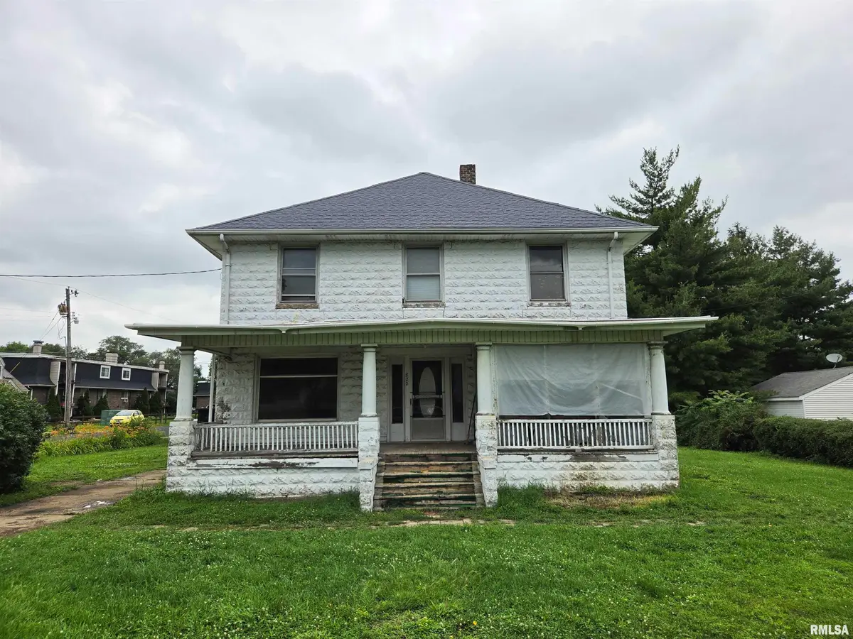 822 S Baer Avenue, Peoria, IL 61604 - #1