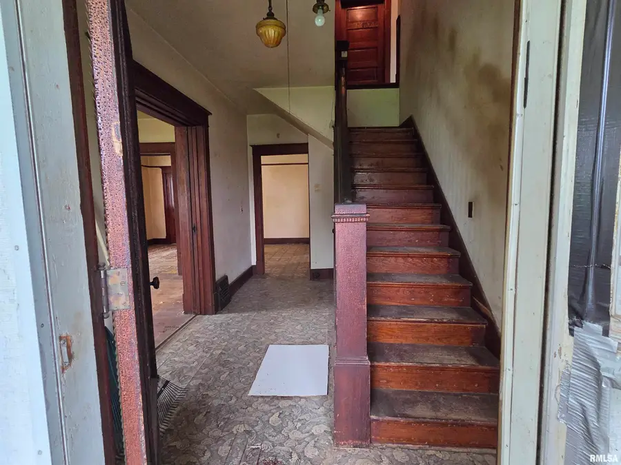 822 S Baer Avenue, Peoria, IL 61604 - #3