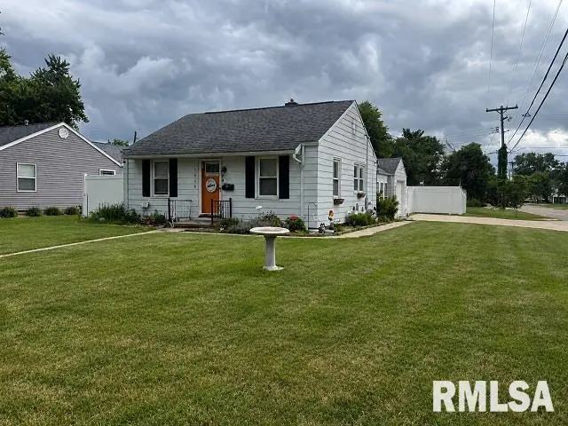 1004 E Wilson Avenue, Peoria, IL 61603 - #2
