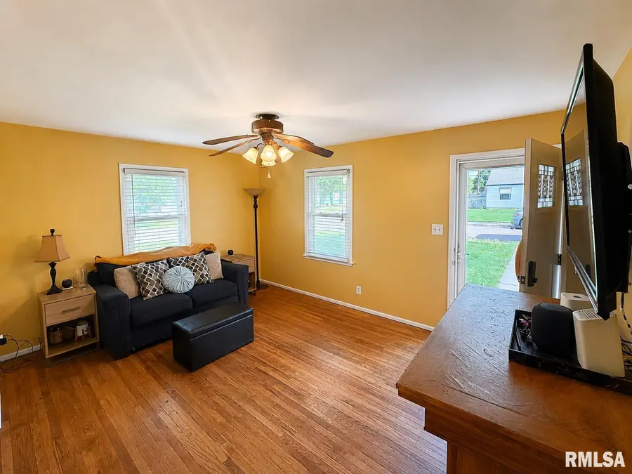 1004 E Wilson Avenue, Peoria, IL 61603 - #3