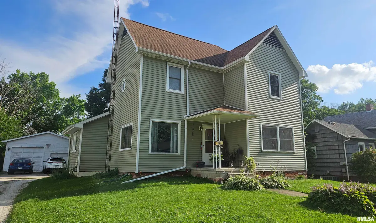 436 W Locust Street, Canton, IL 61520 - #1