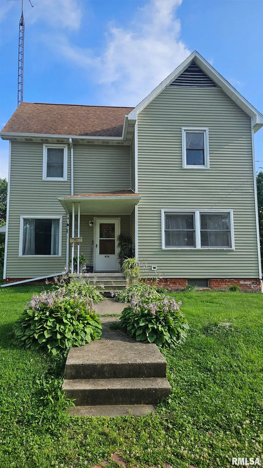 436 W Locust Street, Canton, IL 61520 - #2