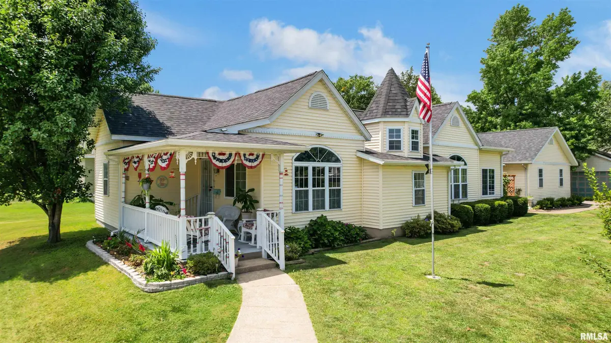 501 S Emma Street, Christopher, IL 62822-1307 - #1