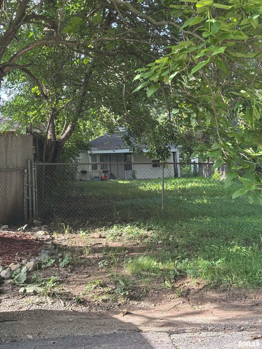 1905 W Hudson Street, Peoria, IL 61604 - #2