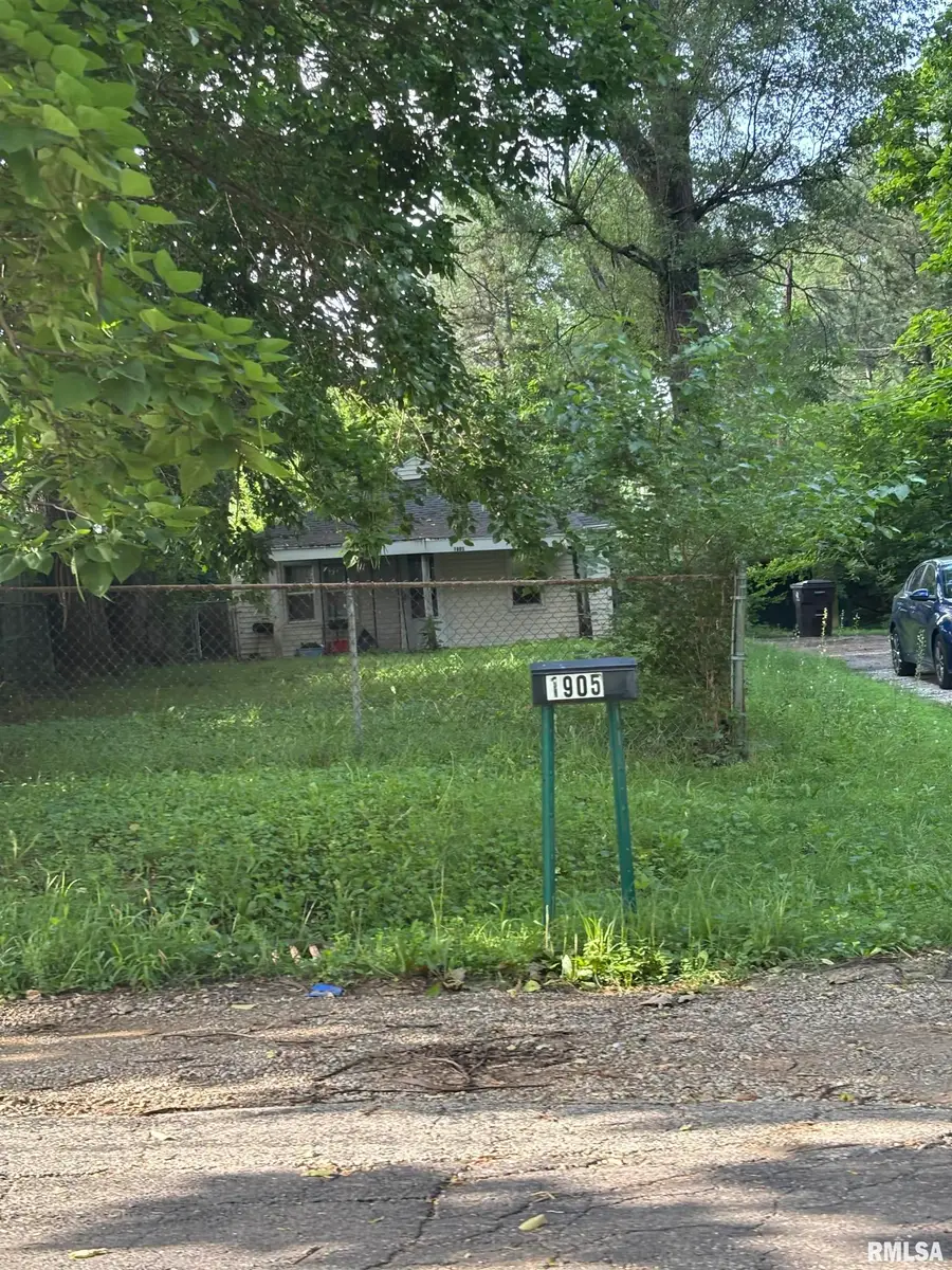 1905 W Hudson Street, Peoria, IL 61604 - #3