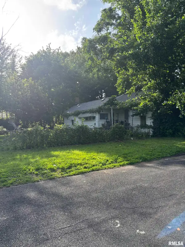 2627 N Ellis Street, Peoria, IL 61604
