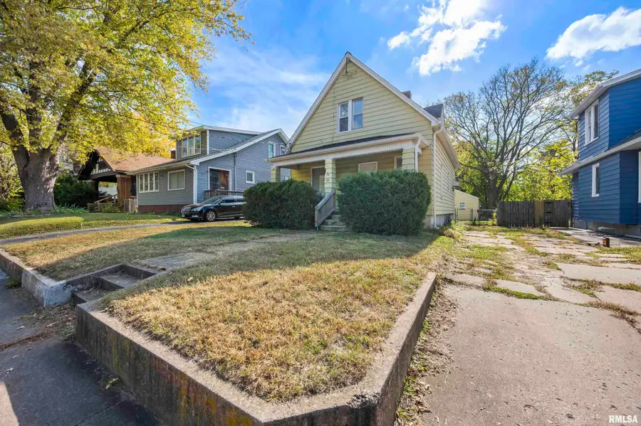 304 W Mcclure Avenue, Peoria, IL 61604 - #2