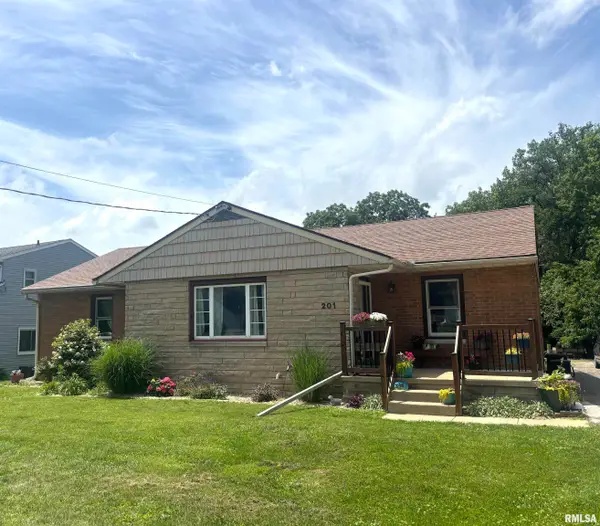 201 Brookview Road, East Peoria, IL 61611