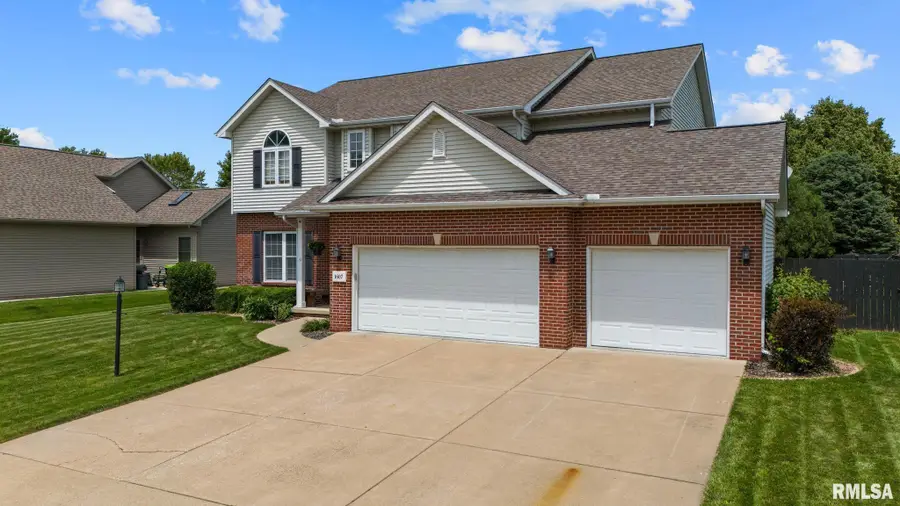 1607 W Greystone Court, Chillicothe, IL 61523 - #3