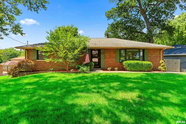23 Oakhill Court, Pekin, IL 61554