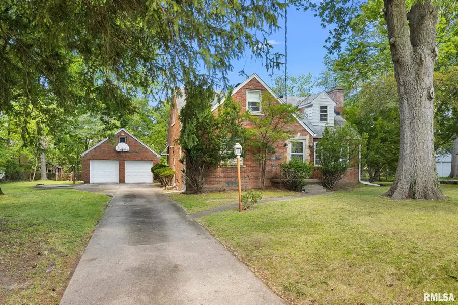 1805 W Gilbert Avenue, Peoria, IL 61604 - #2