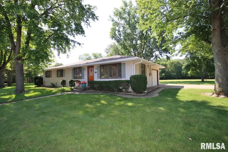 2500 Willow Street, Pekin, IL 61554 - #2