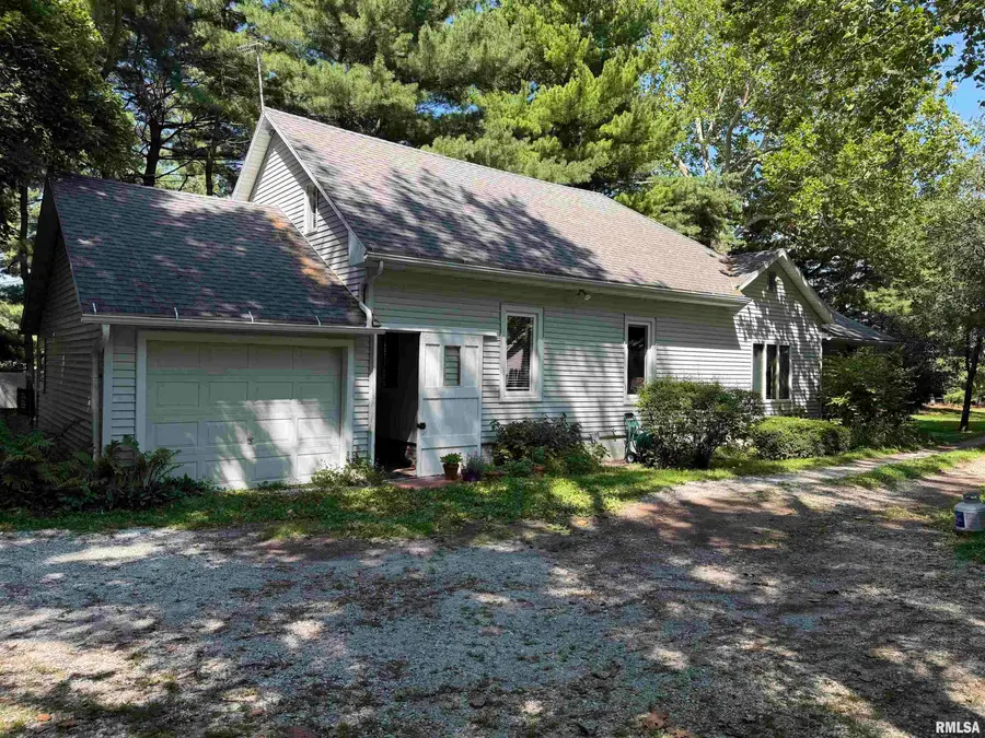 499 S Front Street, Bushnell, IL 61422 - #2