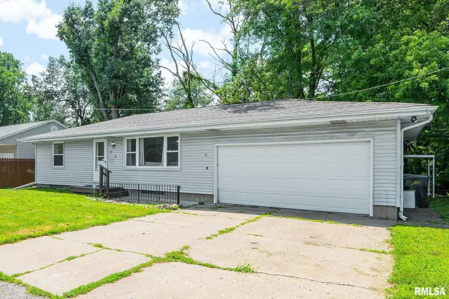405 Bird Avenue, Bartonville, IL 61607 - #3