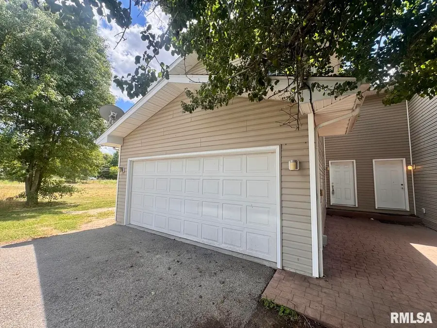 713 Savannah Avenue, Herrin, IL 62948 - #3