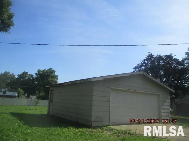 601 Maple Avenue, Saint David, IL 61563 - #3