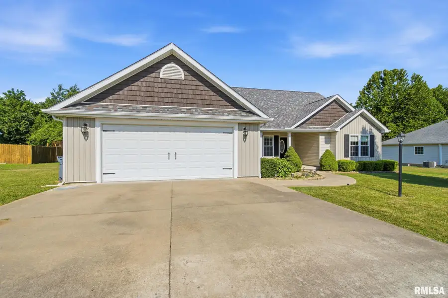 407 Prince Lane, Herrin, IL 62948 - #2