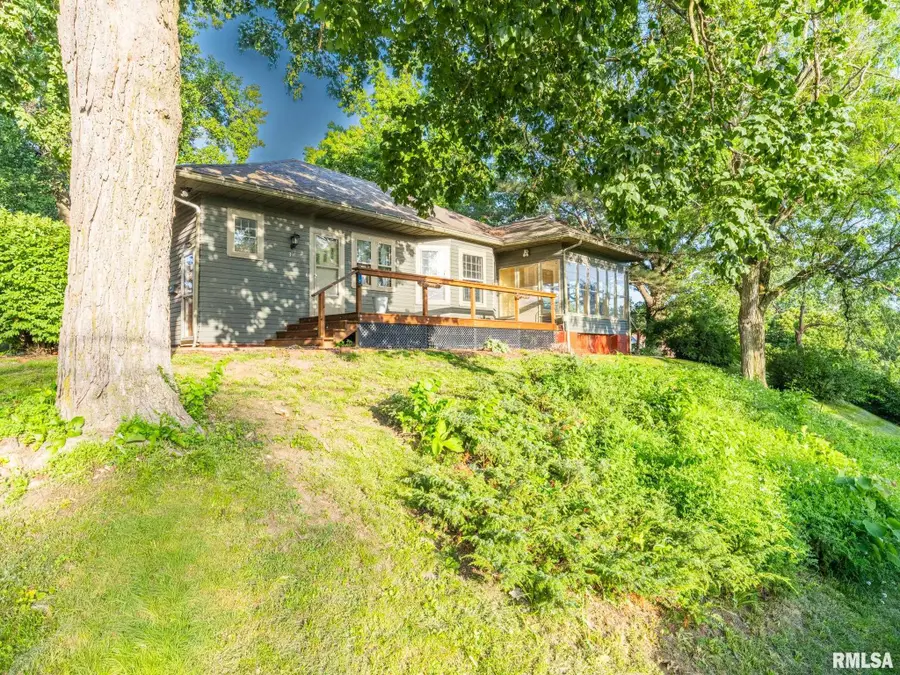 399 W Walnut Street, Canton, IL 61520 - #3