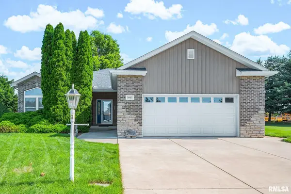 1603 W Holland Court, Chillicothe, IL 61523